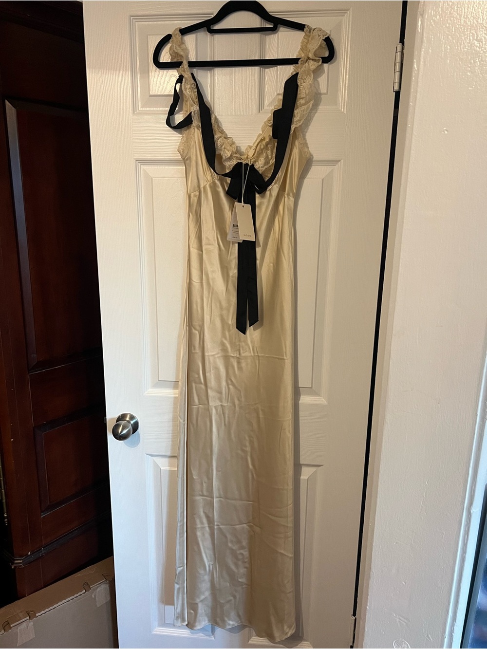 NWT Doen Simonie Dress in Ivory Silk Size Medium - Picture 2 of 11